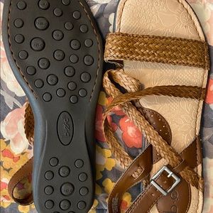 Women’s sandal
